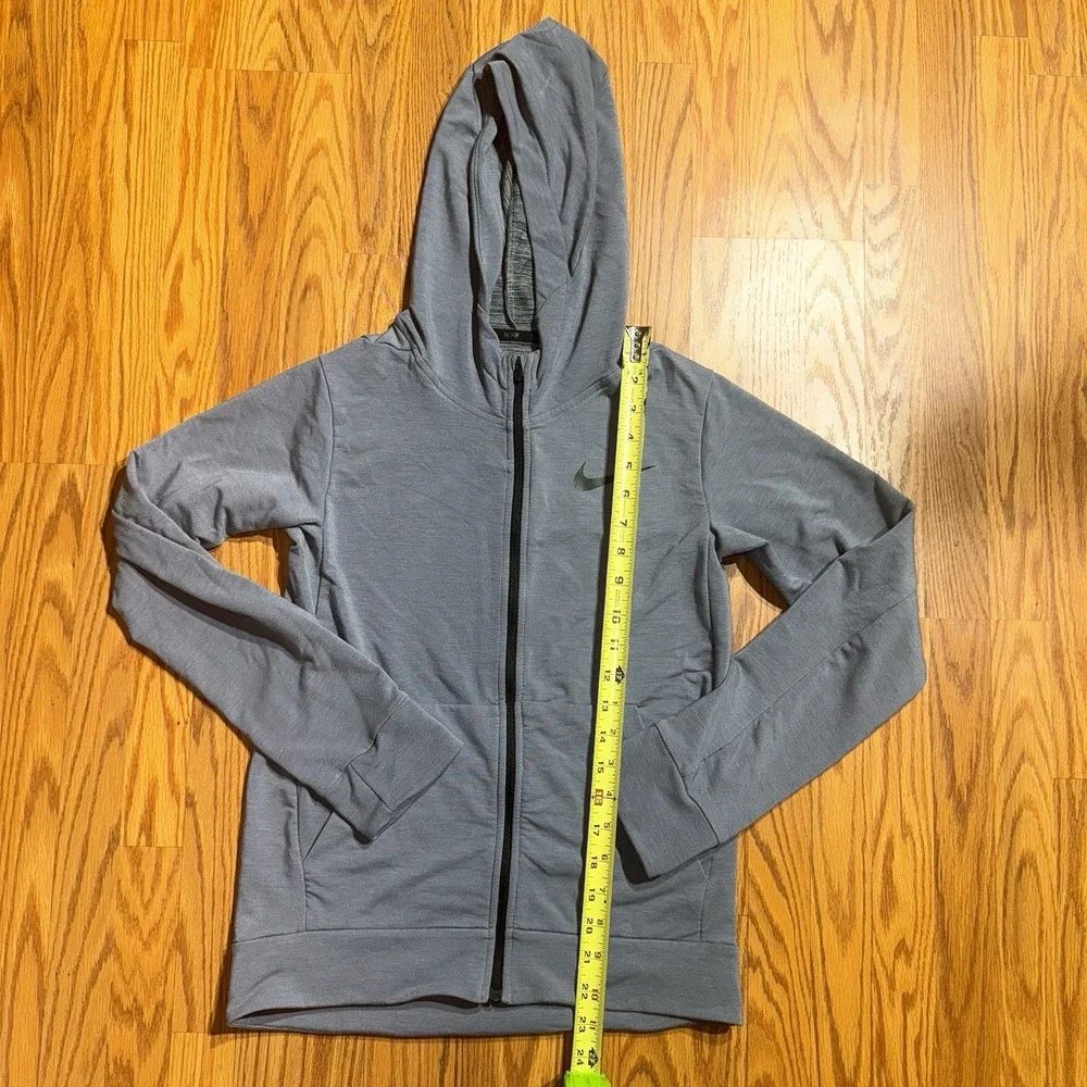 Nike Dri Fit Full Zipper Jacket Grey Size Kids Large
